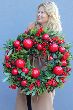 Zakochani w Świętach, czerwony  świąteczny wianek, śr.60cm