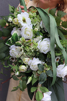 White Greddier, bukiet nagrobny do położenia