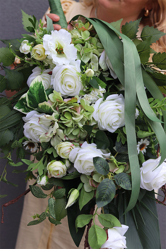 White Greddier, bukiet nagrobny do położenia