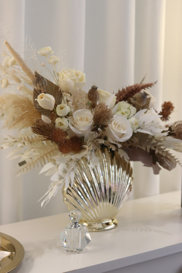 Boho Spring, kompozycja kwiatowa z suszem