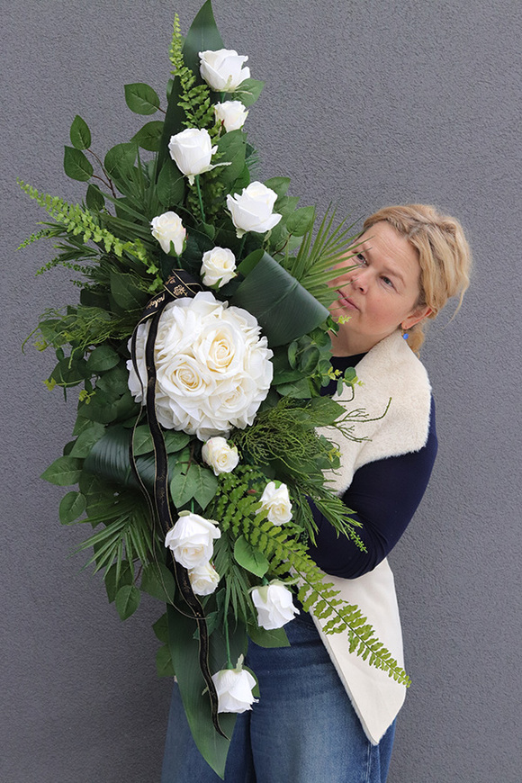 Kalipso White Roses, biała wiązanka nagrobna