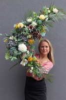 Besina, dekoracyjna girlanda kwiatowa