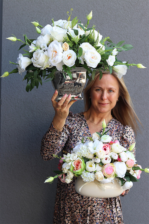 Arroyo Cukierkowa, bogata kompozycja kwiatowa na stół