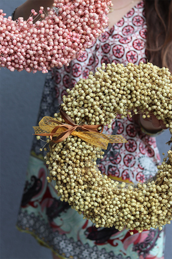 Ludowy Len, dekoracyjny wianek z suszu, musztardowy