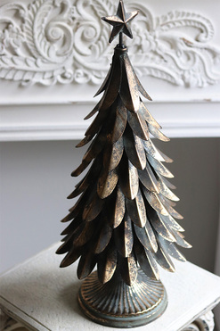 Barok Old A, metalowa choinka świąteczna figurka, wys.58.5cm