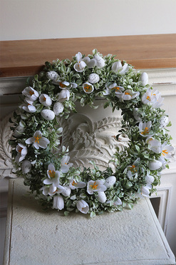 Krokusy Biel, wielkanocny wianek, śr.40cm