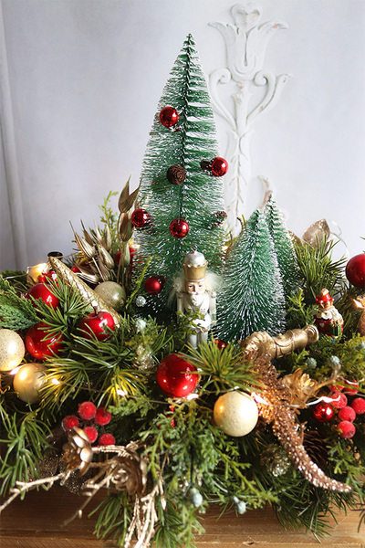 Złota Melodia, świąteczny stroik LED w naczyniu