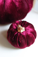 dynia Velurre, jesienna dekoracja, kolor bakłażanowy, 1 szt., wym.13x19cm