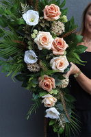 Kawowa Volcan, kompozycja nagrobna w misie