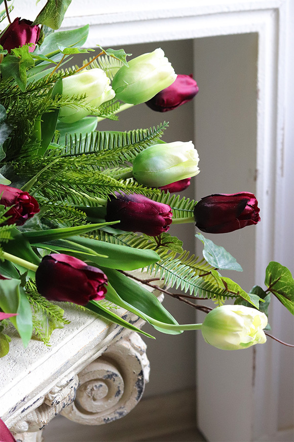 Tulipanowe Angelo Floresa, kompozycja nagrobna w lampionie