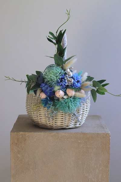 Blueriana, dekorowany koszyczek wielkanocny