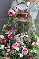 Angelo Garden Pink, lampion nagrobny z kwiatami