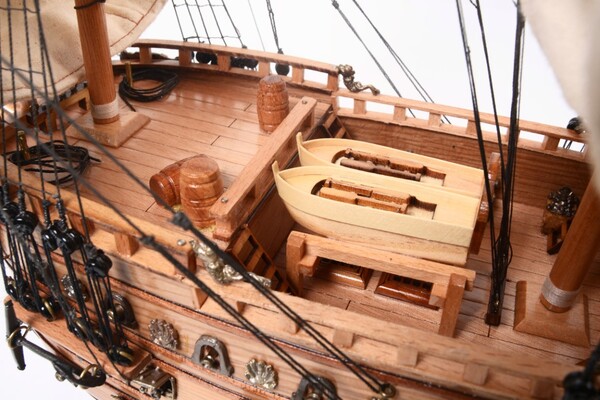 Soleil Royal, ekskluzywny model okrętu