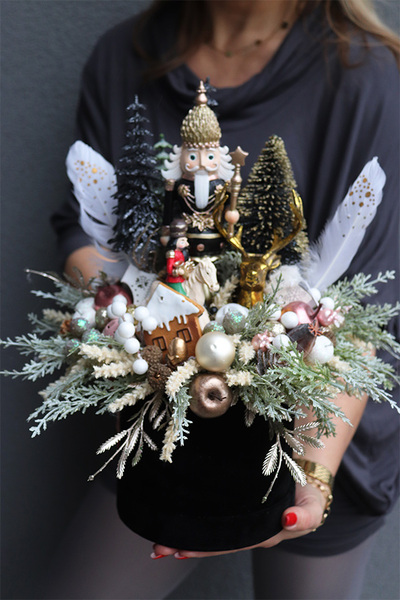 Dziadek do Orzechów Glamour 3, flowerbox świąteczny