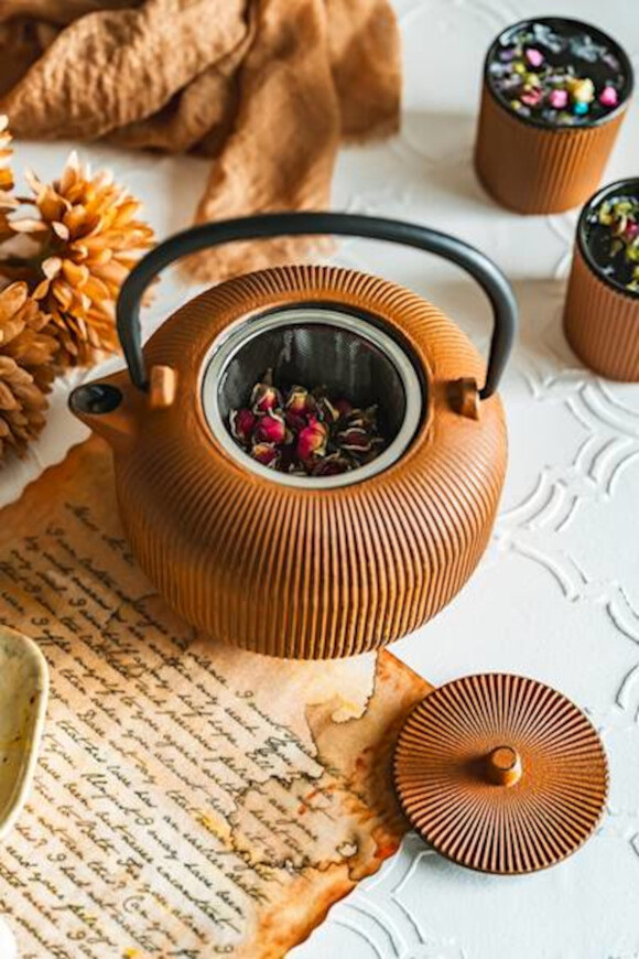 Awaji Modern, żeliwny dzbanek do herbaty