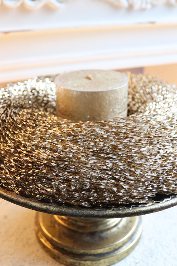 Golden Moments, stroik ze świecą na paterze