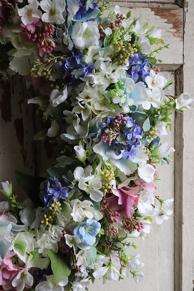 kwiatowy wianek z bzami, Czarująca Wiosna Nova, śr.60cm