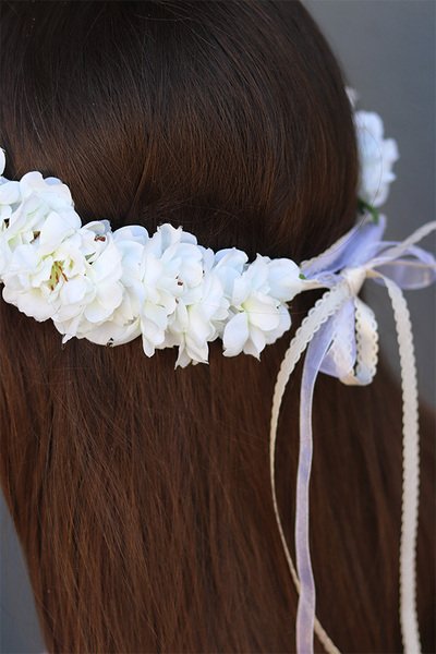 Biała Dama, wianek na głowę