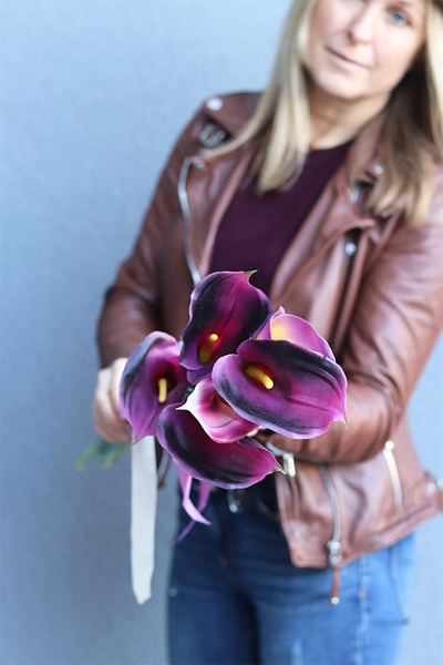 Kalle Purple, bukiet nagrobny kalie