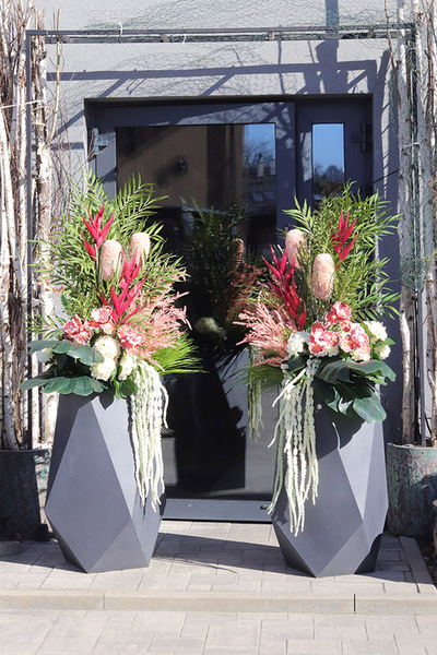 Ermitage, podłogowa dekoracja kwiatowa