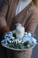 Niebieskie Święta, stroik świąteczny na talerzu