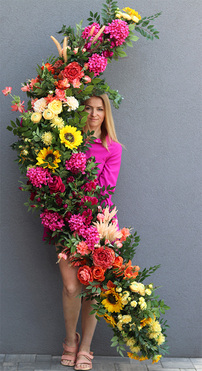 Benettoni, bogata girlanda kwiatowa, dł.250cm 