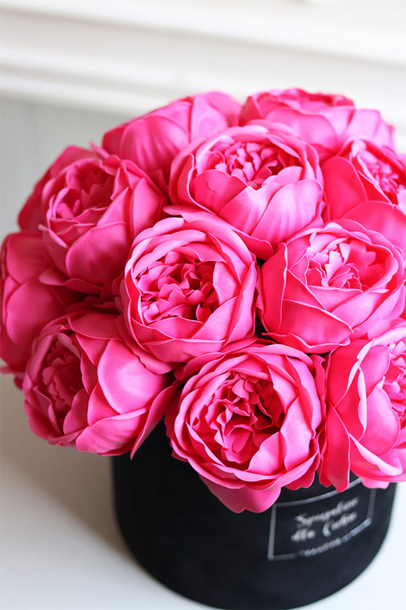 Soap Opera Dark Pink, flowerbox na walentynki z mydlanymi peoniami