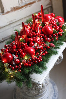 Karminovy, adwentowy stroik świąteczny na stół, wym.31x57cm  