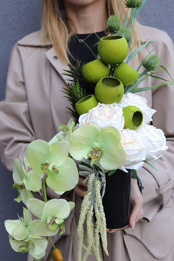 Gerre, bukiet nagrobny we wkładzie ze storczykiem