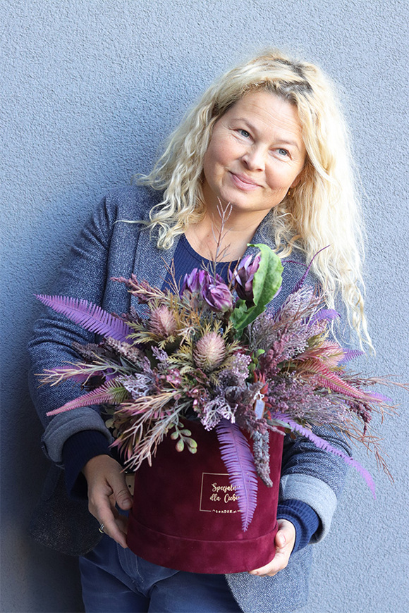 Wiśniowa Medina Big, welurowy flowerbox jesienny