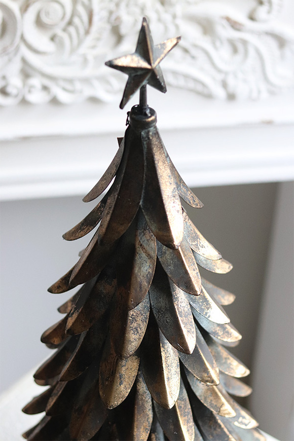 Barok Old A, metalowa choinka świąteczna figurka