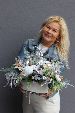 Srebrna Kraina, świąteczny stroik w doniczce, wym.34x52cm 