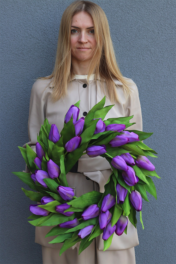 Witaj Wiosno Fiolet, wiosenny wianek z tulipanów	