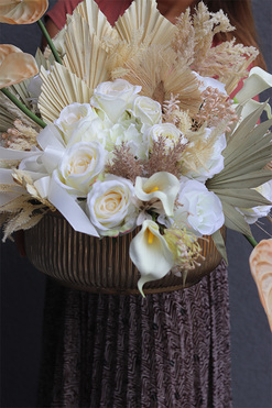 kompozycja kwiatowa New York, wys.42x45cm 