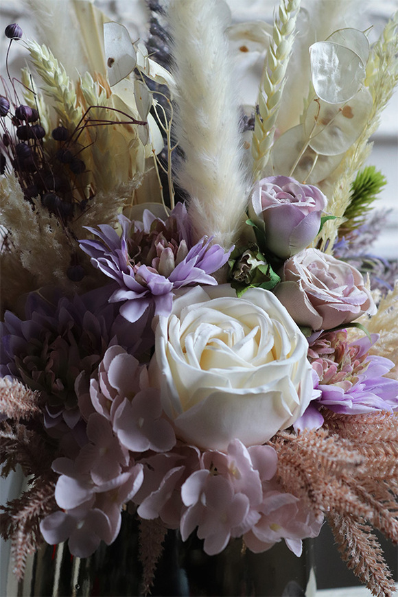 Refina, różowa kompozycja kwiatowa