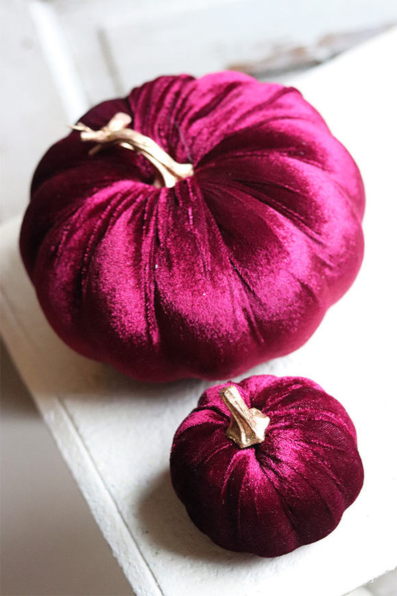 dynia Velurre, jesienna dekoracja, kolor bakłażanowy, 1 szt., wym.13x19cm