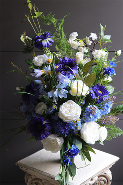 Blue Berry Meruda, bukiet nagrobny we wkładzie, wys.75cm