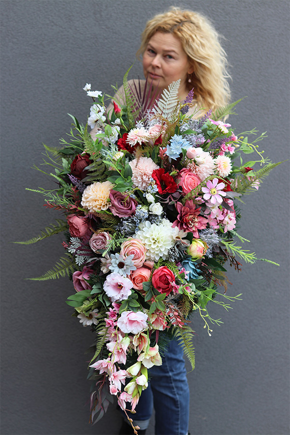 Barnaba, elegancka wiązanka nagrobna