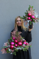 Magenta Xmas 2, świąteczna kompozycja nagrobna na desce