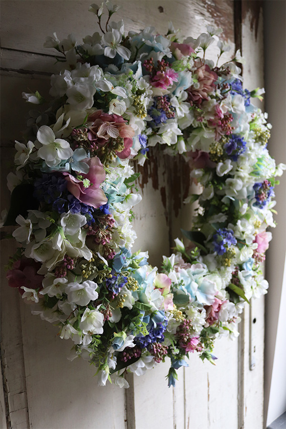 kwiatowy wianek z bzami, Czarująca Wiosna Nova, śr.60cm