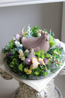 Kura na Grzędzie, wielkanocny stroik na srebrnej tacy	