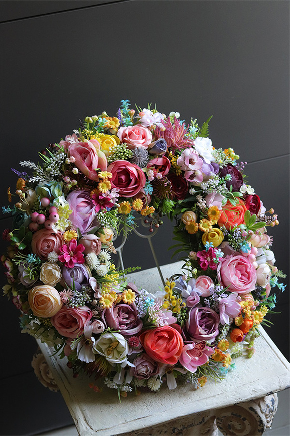 Kolorowa Łąka, kwiatowy wianek na drzwi