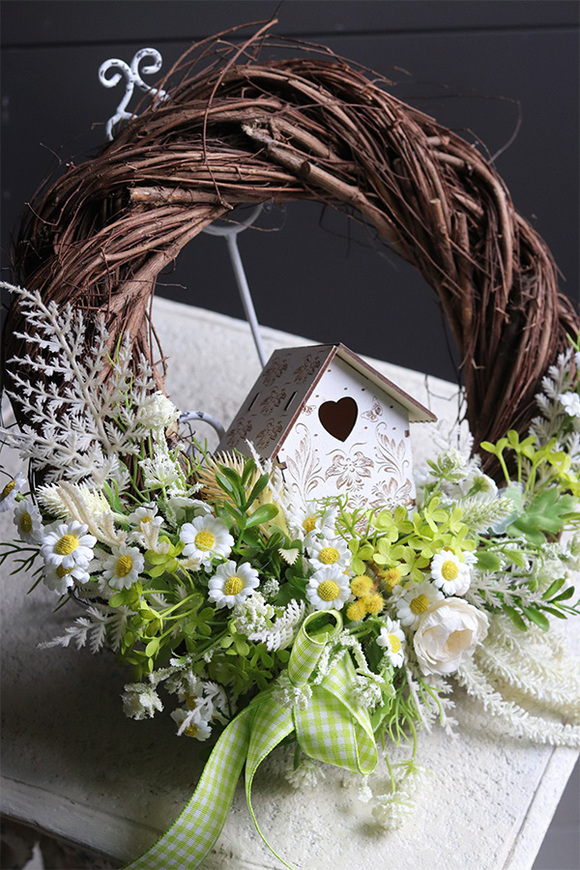 Piękny Domek, wianek ozdobny na drzwi