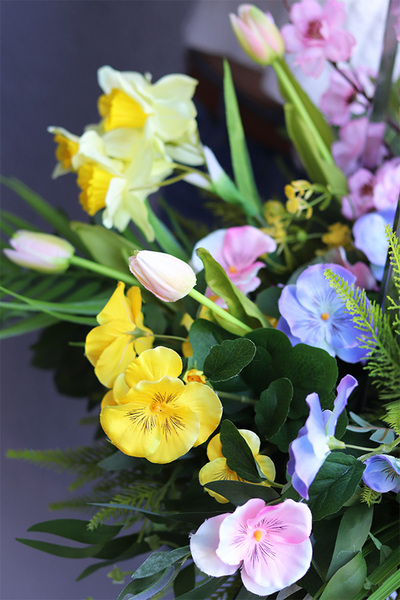 Angelo Garden Hefrana, lampion nagrobny z kwiatami