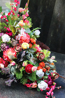 Irralia Volcan, kompozycja nagrobna na ciężkiej tacy