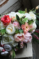 Laosina, kompozycja kwiatowa w naczyniu, wym.30x65cm