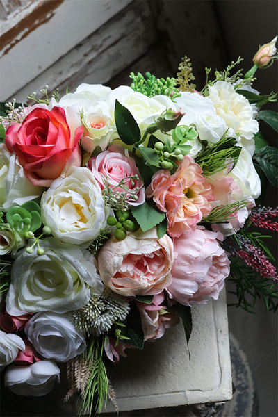 Laosina, kompozycja kwiatowa w naczyniu, wym.30x65cm