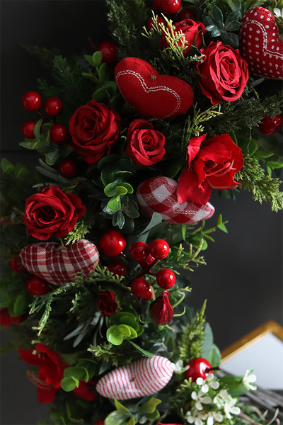 Love in the Air, wianek walentynkowy na drzwi