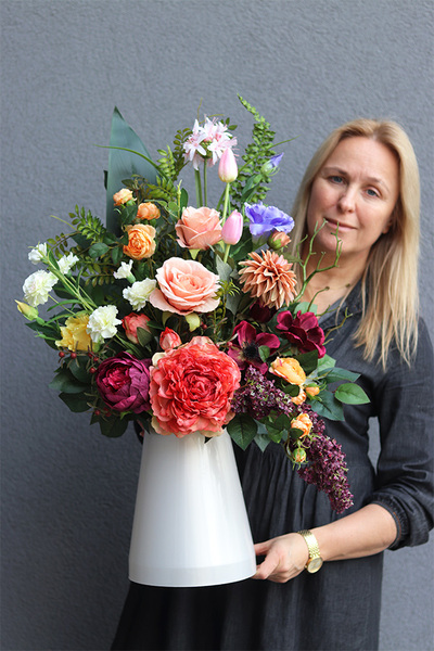 Medaria, bukiet nagrobny we flakonie