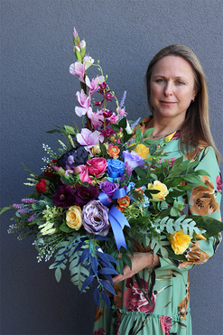 Hussa 2, bukiet nagrobny we wkładzie, wys.70cm